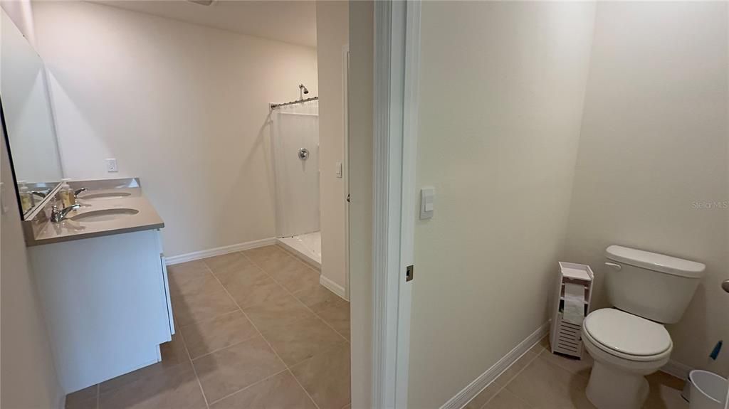 For Rent: $1,850 (3 beds, 2 baths, 1635 Square Feet)