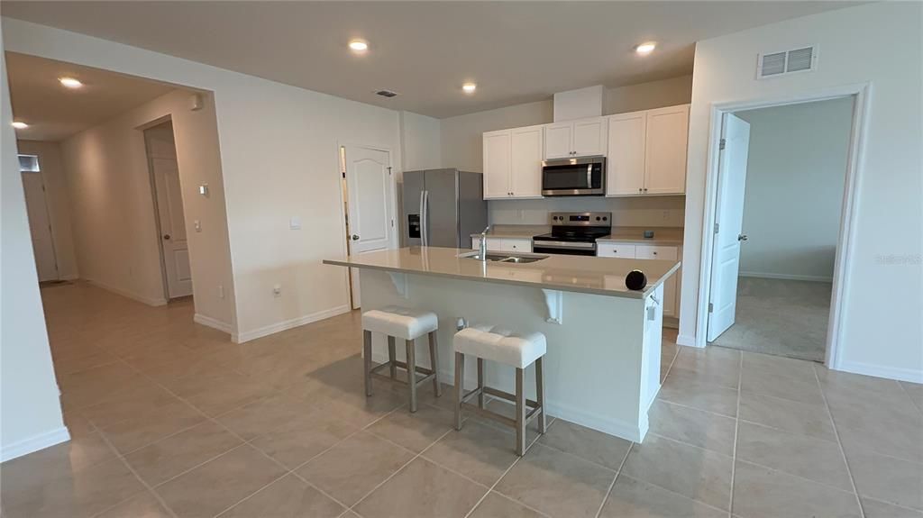 For Rent: $1,850 (3 beds, 2 baths, 1635 Square Feet)