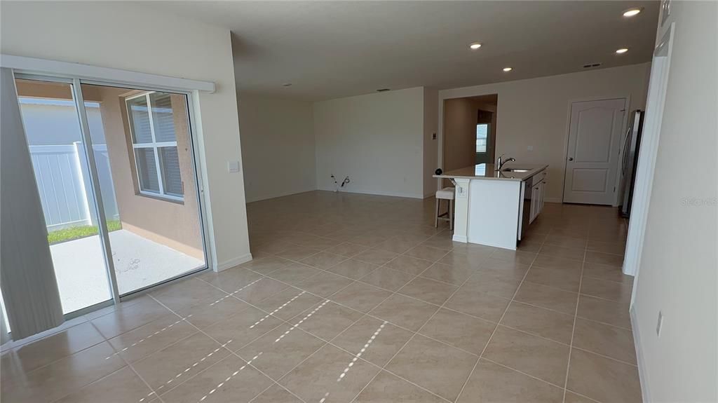 For Rent: $1,850 (3 beds, 2 baths, 1635 Square Feet)