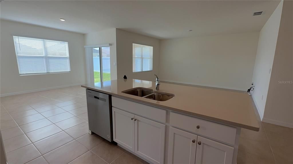 For Rent: $1,850 (3 beds, 2 baths, 1635 Square Feet)