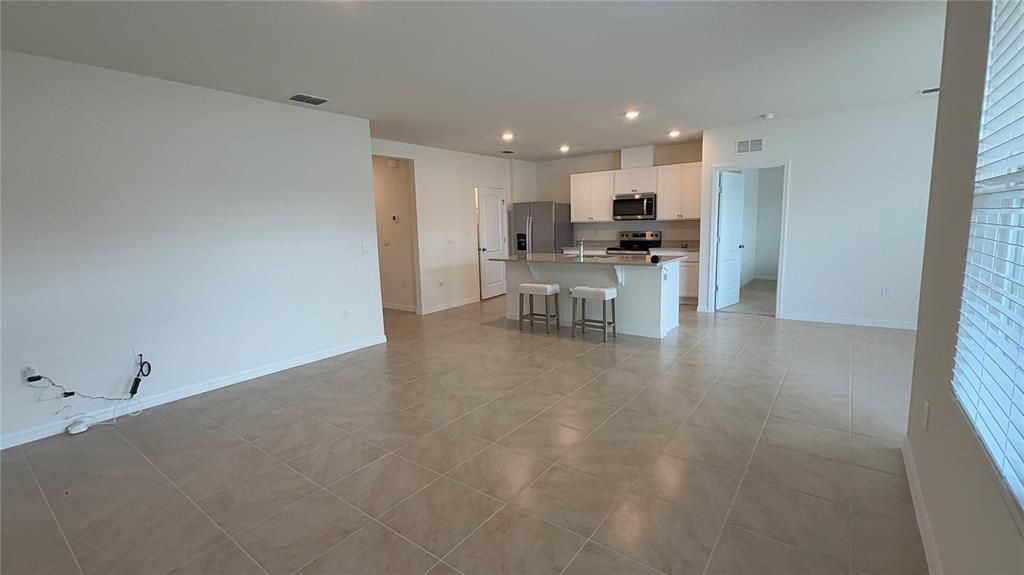 For Rent: $1,850 (3 beds, 2 baths, 1635 Square Feet)