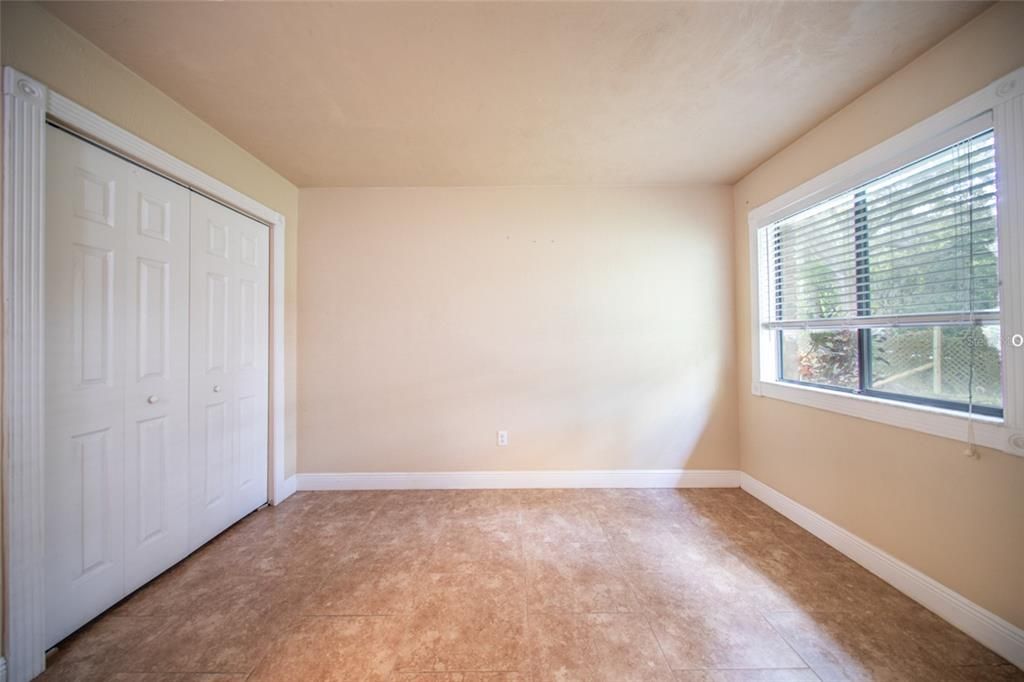 На продажу: $229,000 (3 спален, 2 ванн, 1092 Квадратных фут)