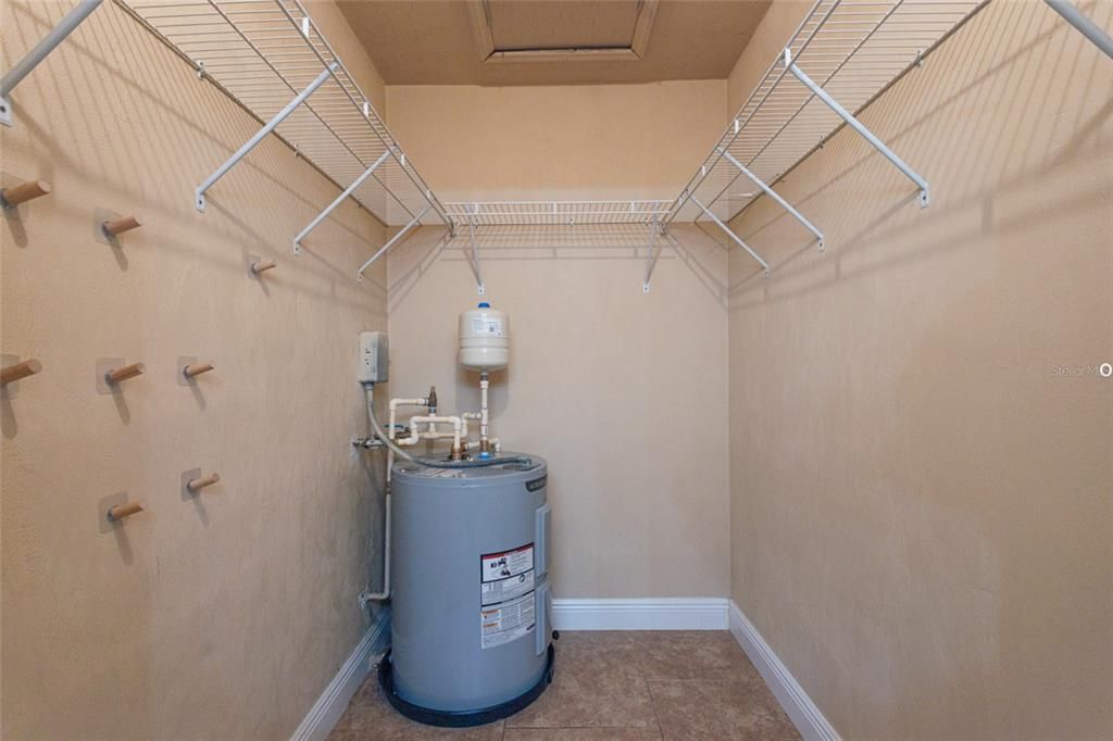 На продажу: $229,000 (3 спален, 2 ванн, 1092 Квадратных фут)