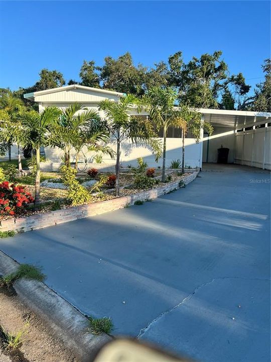 На продажу: $124,000 (2 спален, 1 ванн, 672 Квадратных фут)