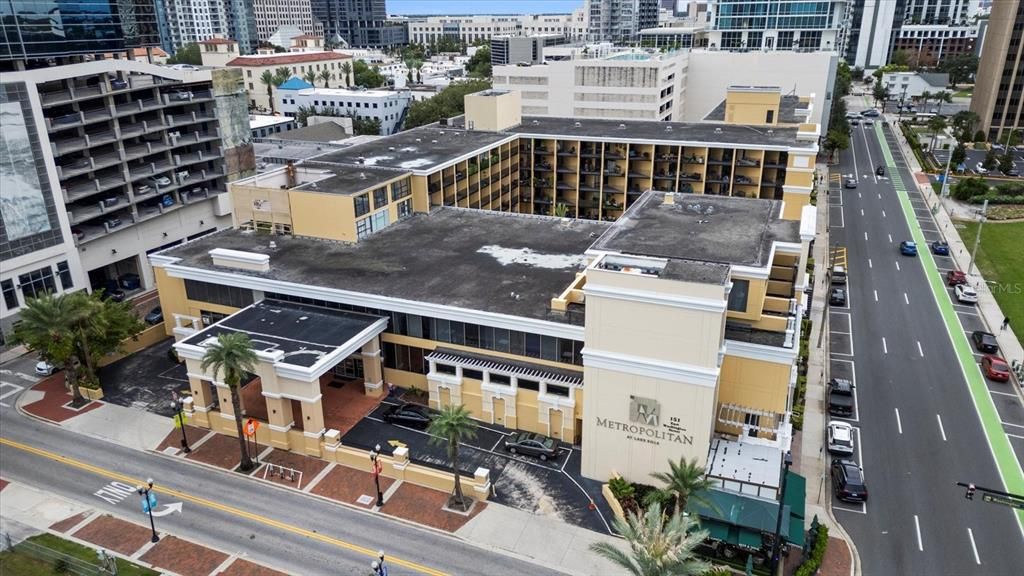 For Sale: $245,000 (2 beds, 2 baths, 975 Square Feet)