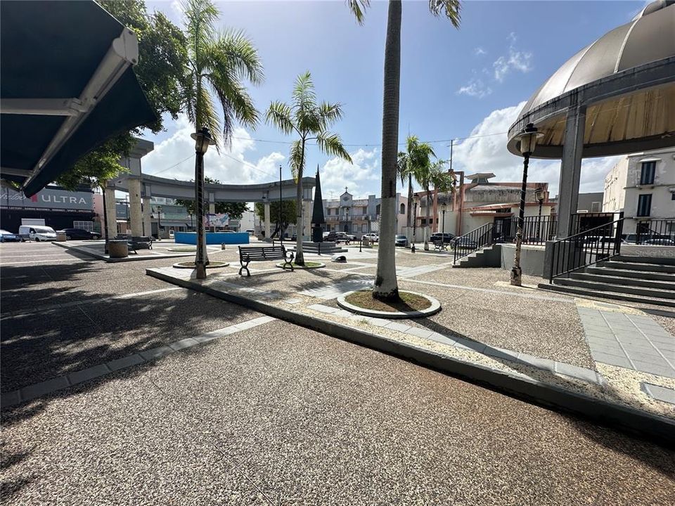 待售: $999,000 (0 贝兹, 0 浴室, 0 平方英尺)