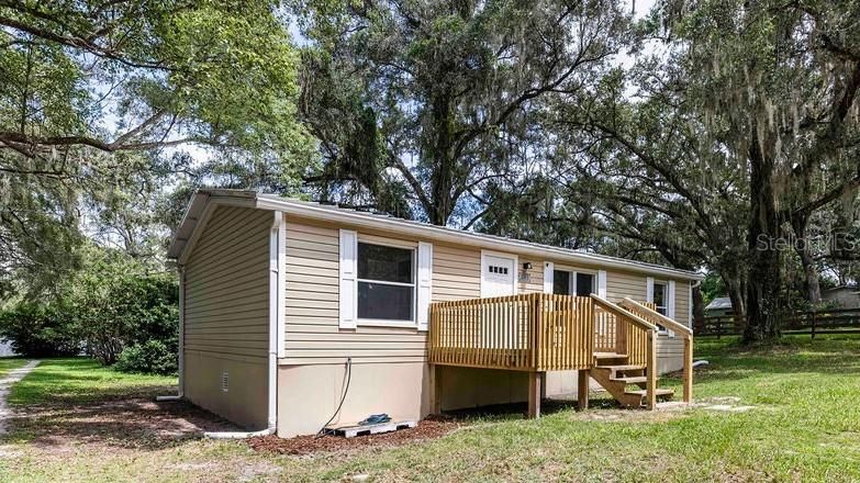 Recently Sold: $198,000 (3 beds, 2 baths, 960 Square Feet)