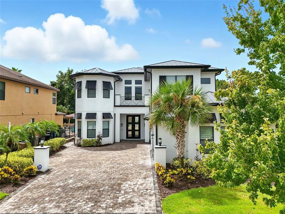 For Sale: $2,500,000 (7 beds, 7 baths, 5156 Square Feet)