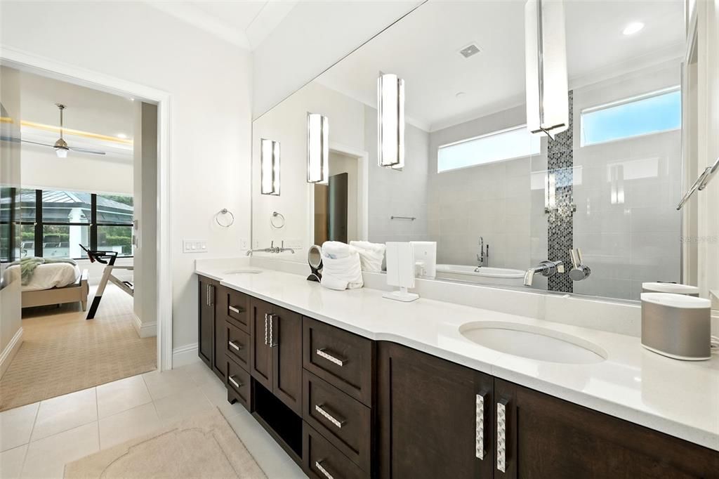 For Sale: $2,500,000 (7 beds, 7 baths, 5156 Square Feet)