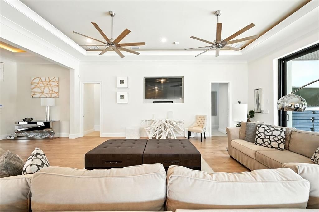 For Sale: $2,500,000 (7 beds, 7 baths, 5156 Square Feet)