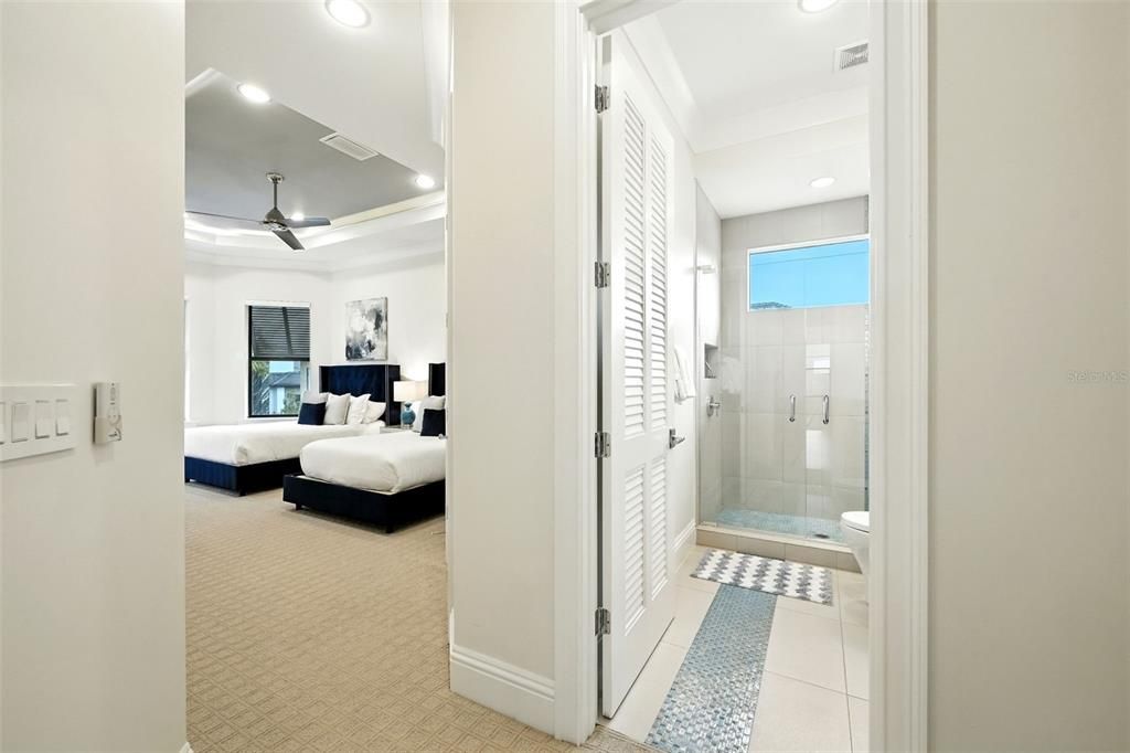 For Sale: $2,500,000 (7 beds, 7 baths, 5156 Square Feet)