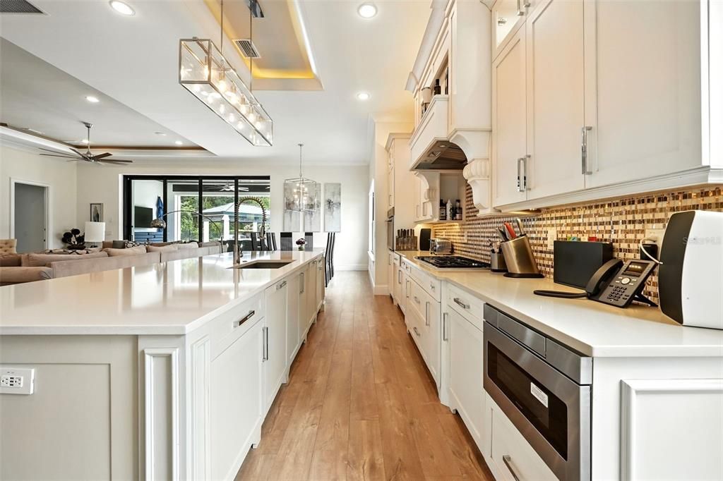 For Sale: $2,500,000 (7 beds, 7 baths, 5156 Square Feet)