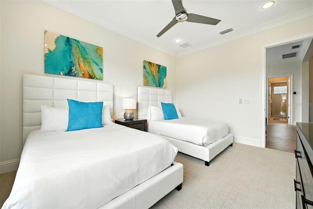 For Sale: $2,500,000 (7 beds, 7 baths, 5156 Square Feet)