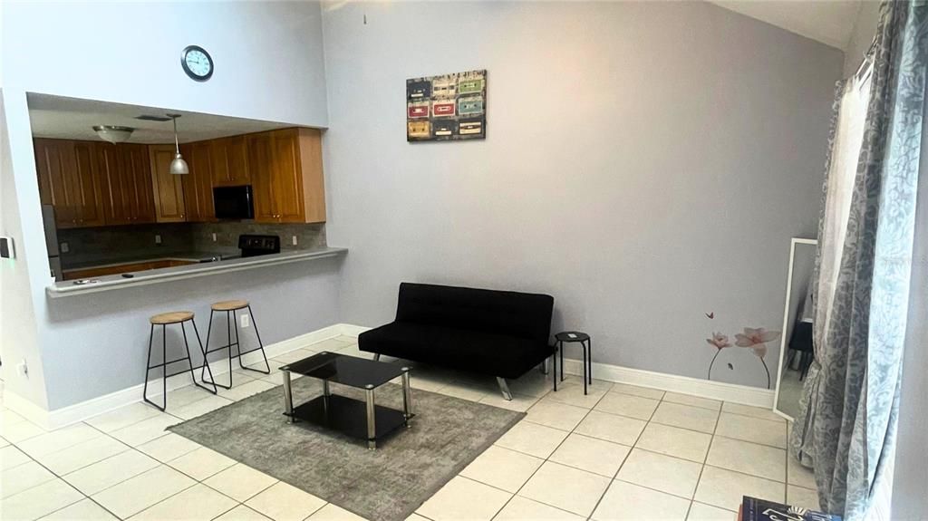 En Renta: $1,699 (3 camas, 3 baños, 1338 Pies cuadrados)