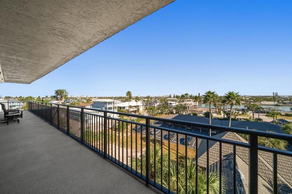 待售: $1,050,000 (2 贝兹, 2 浴室, 1510 平方英尺)