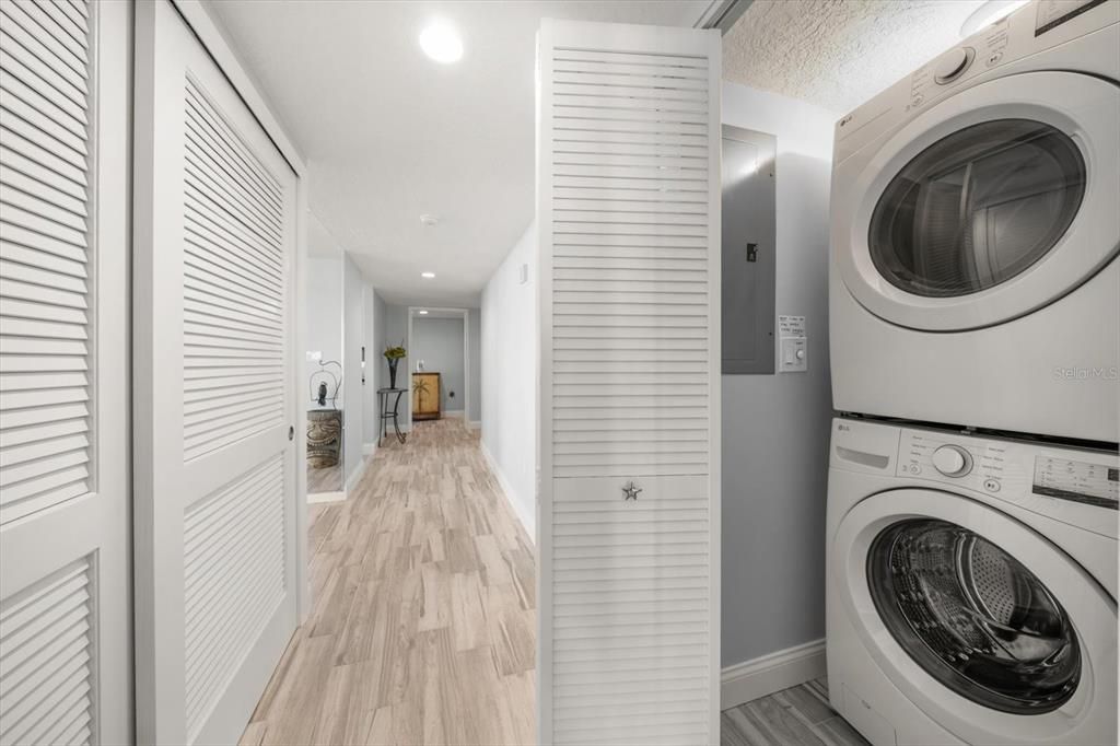 待售: $1,050,000 (2 贝兹, 2 浴室, 1510 平方英尺)