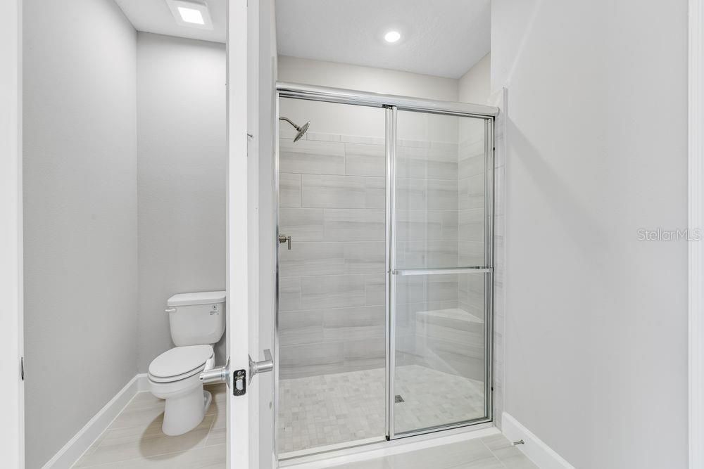 Active With Contract: $462,574 (2 beds, 2 baths, 1533 Square Feet)