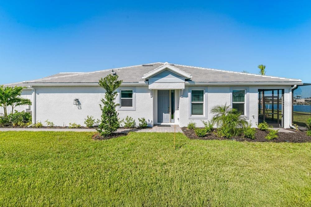 Active With Contract: $462,574 (2 beds, 2 baths, 1533 Square Feet)