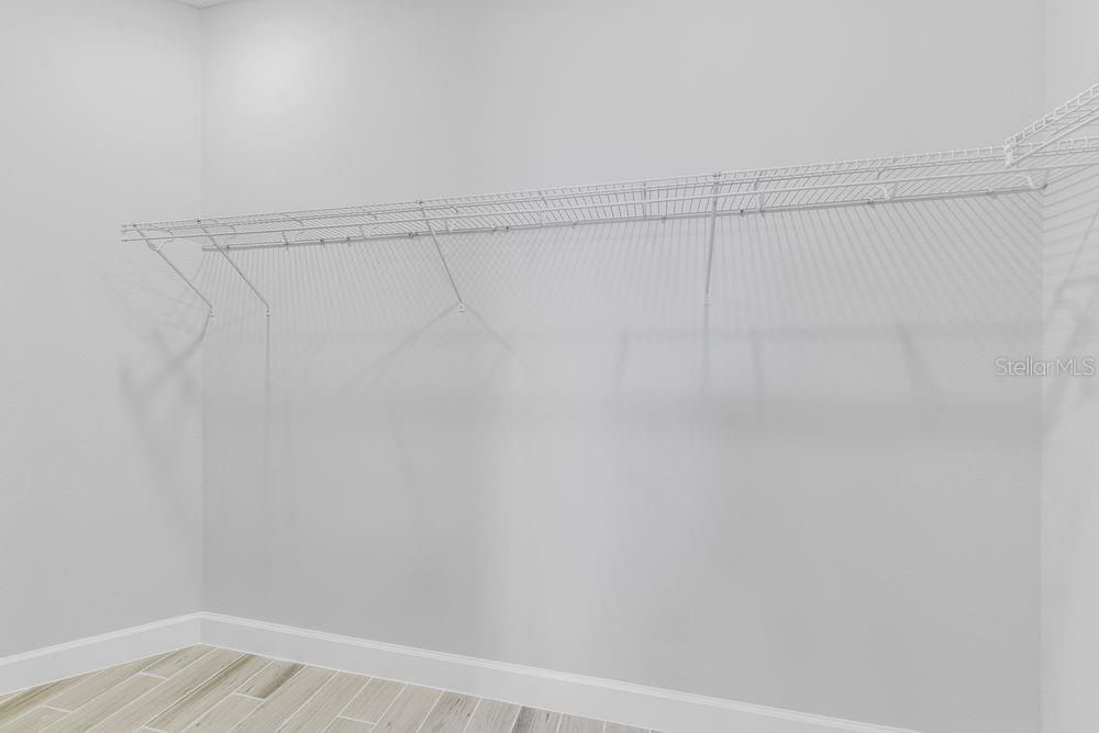 Active With Contract: $462,574 (2 beds, 2 baths, 1533 Square Feet)