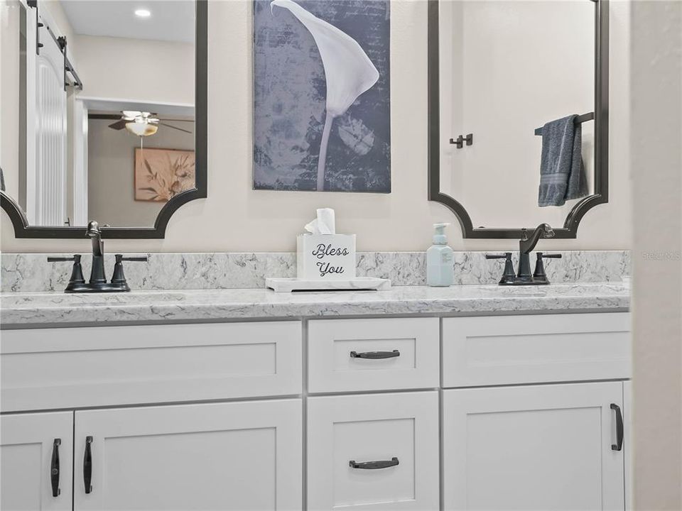 На продажу: $734,900 (3 спален, 2 ванн, 1417 Квадратных фут)