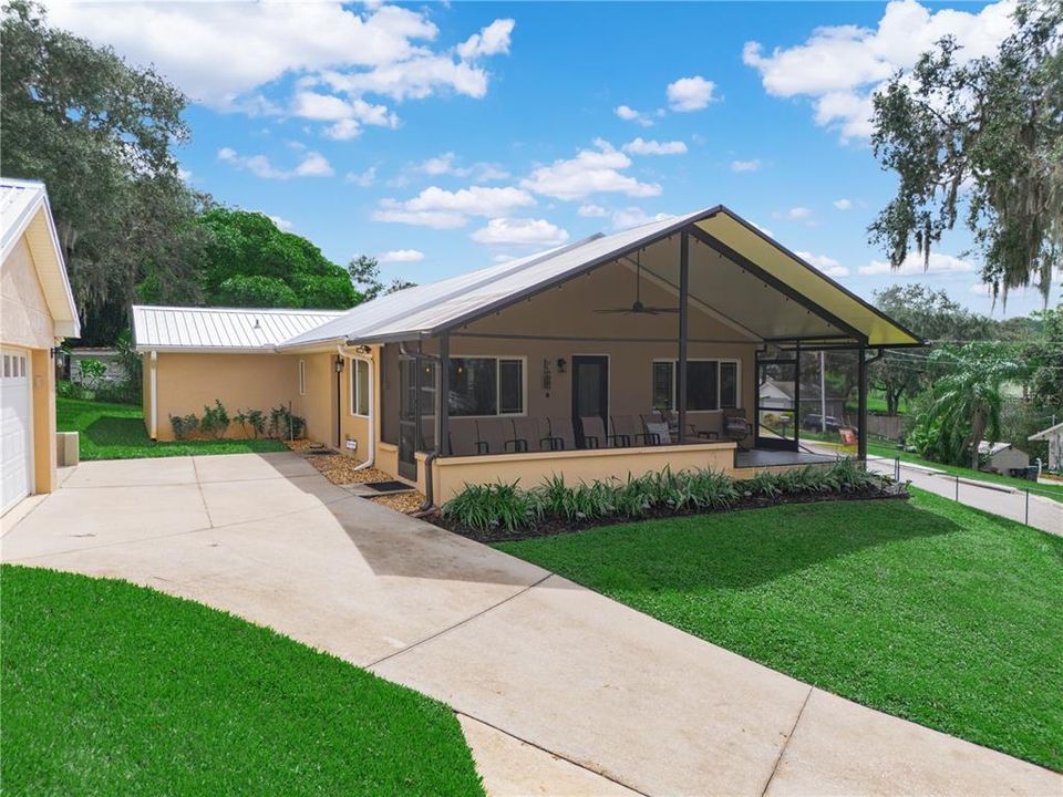 На продажу: $734,900 (3 спален, 2 ванн, 1417 Квадратных фут)