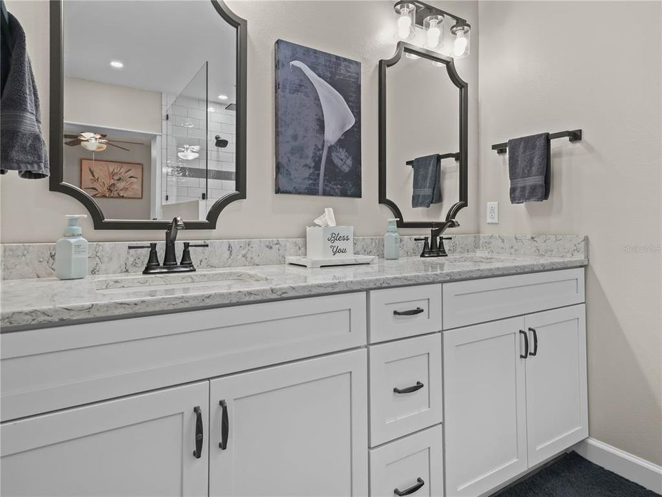 На продажу: $734,900 (3 спален, 2 ванн, 1417 Квадратных фут)