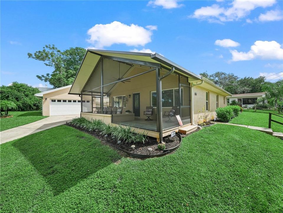 На продажу: $734,900 (3 спален, 2 ванн, 1417 Квадратных фут)