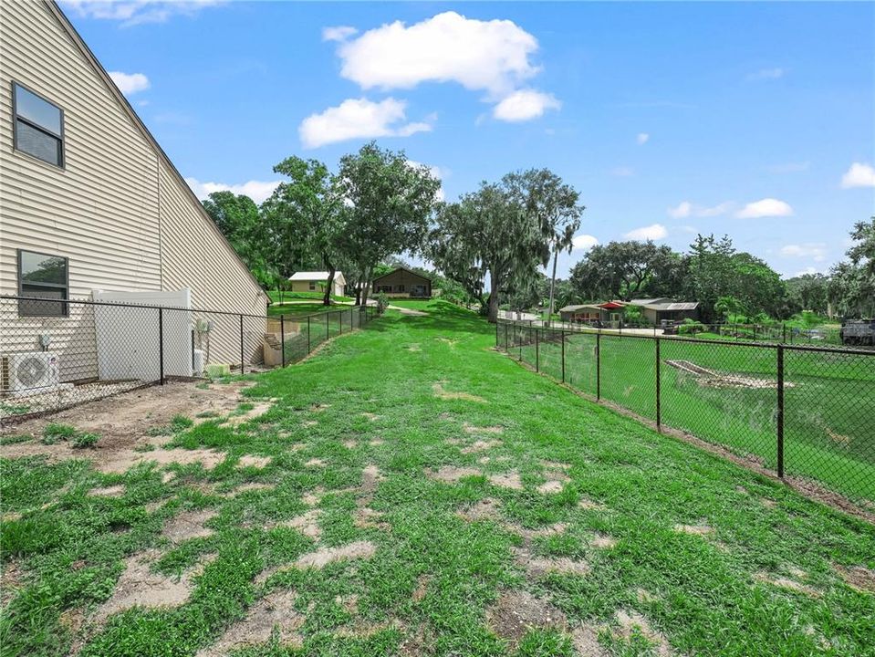 На продажу: $734,900 (3 спален, 2 ванн, 1417 Квадратных фут)