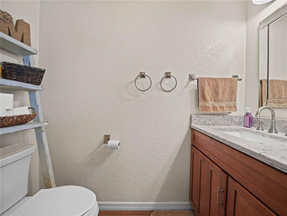 На продажу: $734,900 (3 спален, 2 ванн, 1417 Квадратных фут)