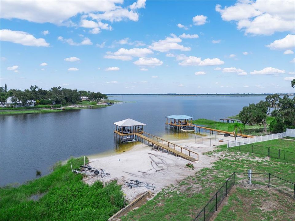 На продажу: $734,900 (3 спален, 2 ванн, 1417 Квадратных фут)