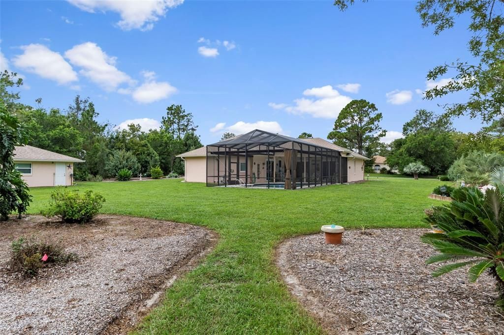 For Sale: $549,900 (3 beds, 3 baths, 1943 Square Feet)