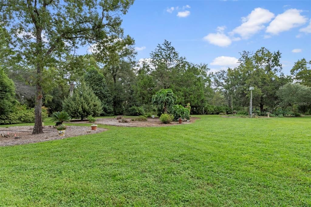 For Sale: $549,900 (3 beds, 3 baths, 1943 Square Feet)