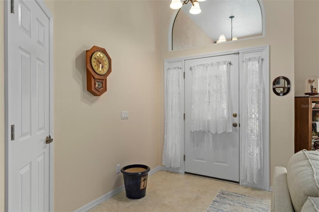 For Sale: $549,900 (3 beds, 3 baths, 1943 Square Feet)