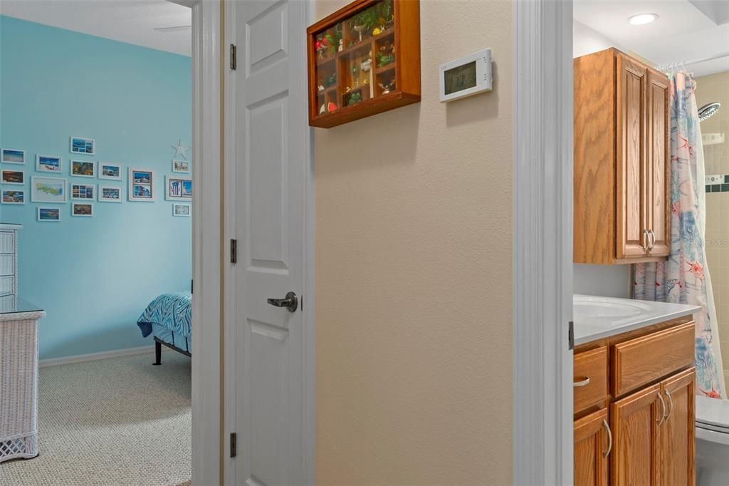 For Sale: $549,900 (3 beds, 3 baths, 1943 Square Feet)