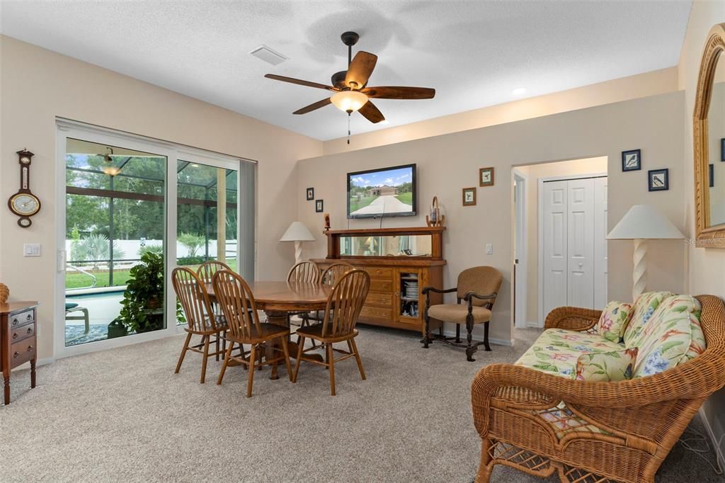 For Sale: $549,900 (3 beds, 3 baths, 1943 Square Feet)