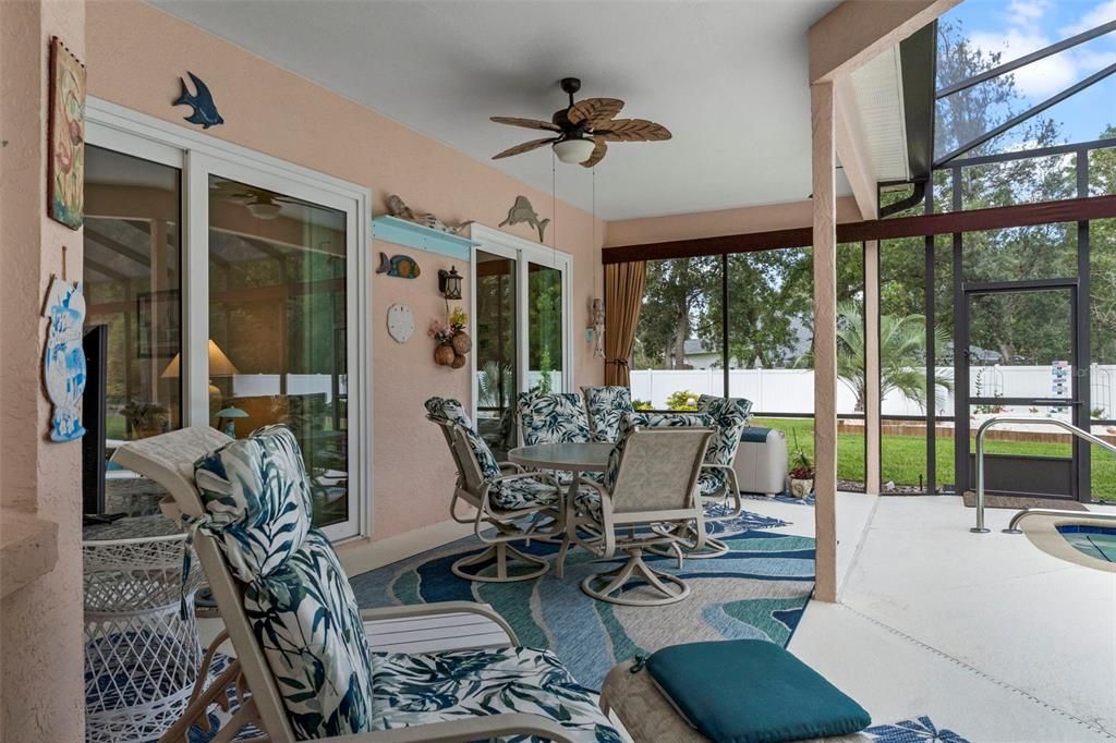 For Sale: $549,900 (3 beds, 3 baths, 1943 Square Feet)