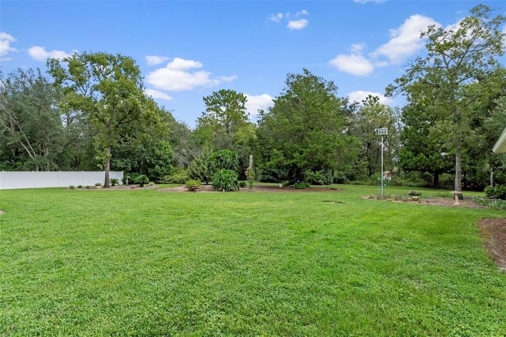 For Sale: $549,900 (3 beds, 3 baths, 1943 Square Feet)