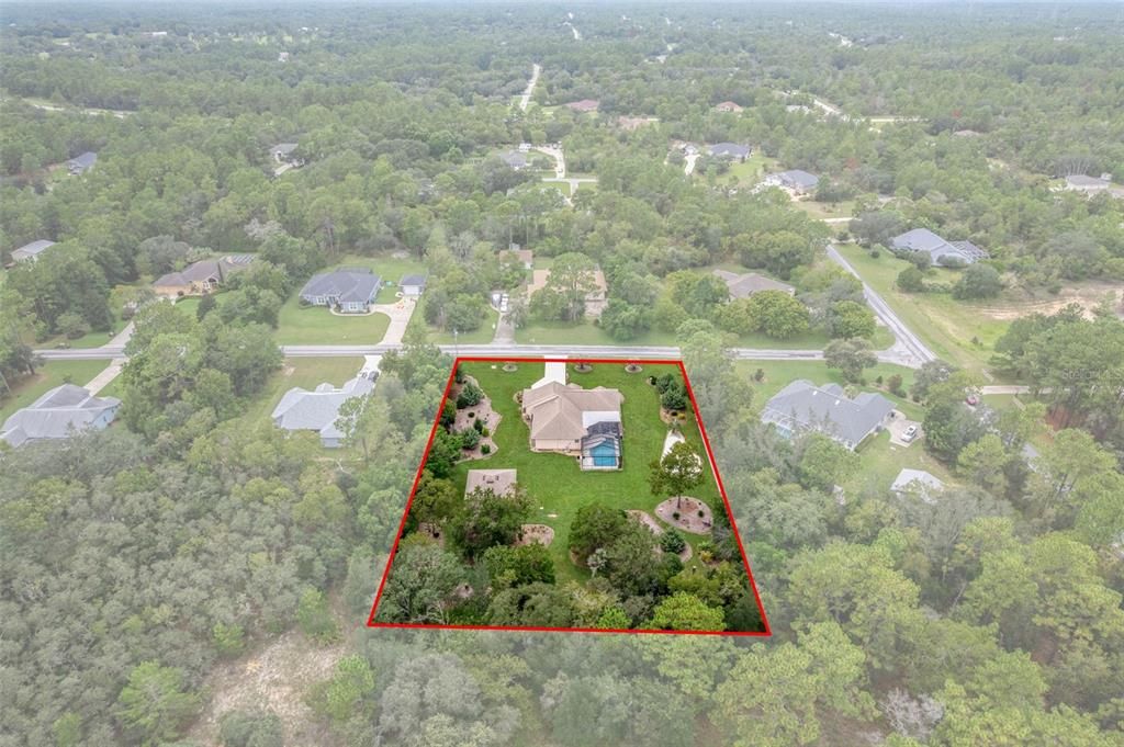 For Sale: $549,900 (3 beds, 3 baths, 1943 Square Feet)