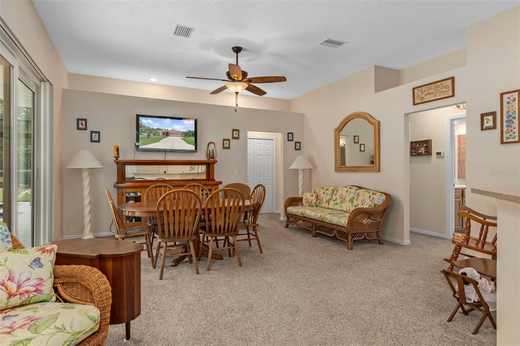 For Sale: $549,900 (3 beds, 3 baths, 1943 Square Feet)