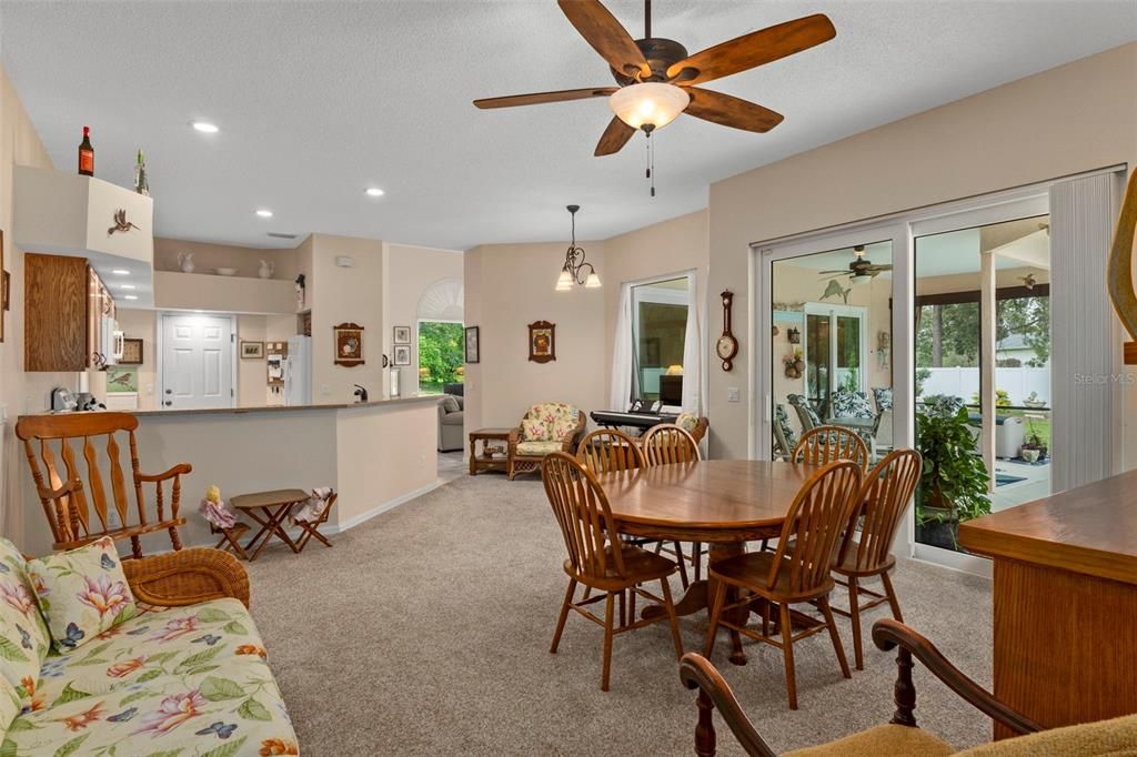 For Sale: $549,900 (3 beds, 3 baths, 1943 Square Feet)