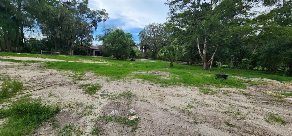 For Sale: $850,000 (1 beds, 1 baths, 1152 Square Feet)