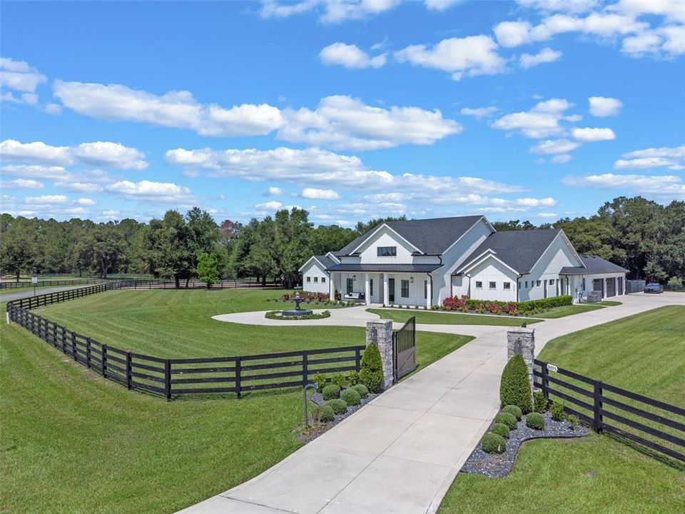 En Venta: $1,999,000 (4 camas, 5 baños, 4268 Pies cuadrados)