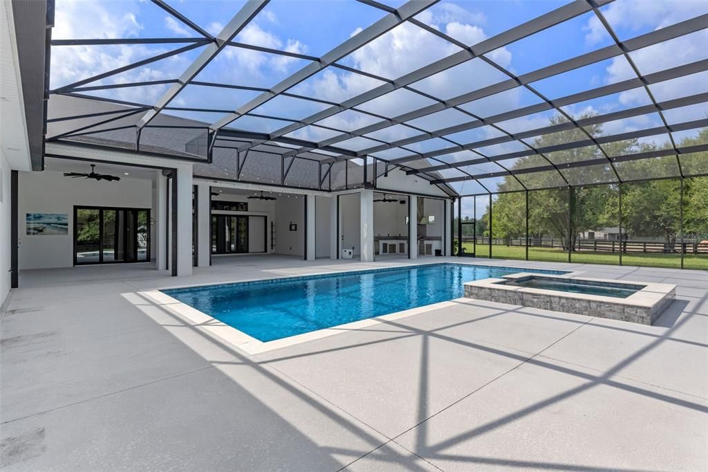 En Venta: $1,999,000 (4 camas, 5 baños, 4268 Pies cuadrados)