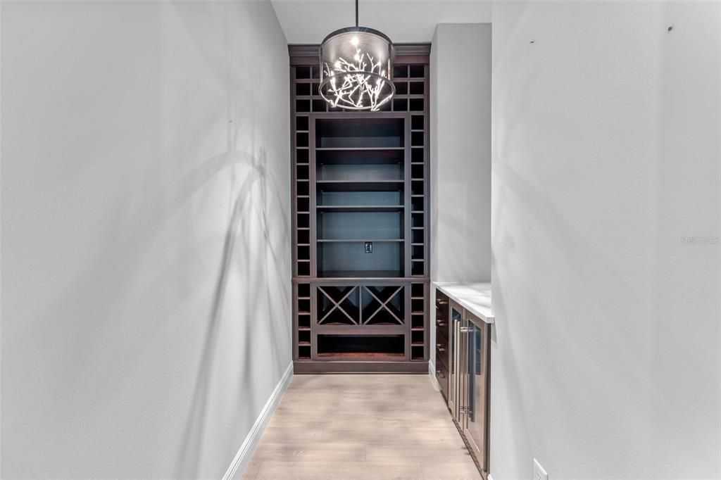 En Venta: $1,999,000 (4 camas, 5 baños, 4268 Pies cuadrados)