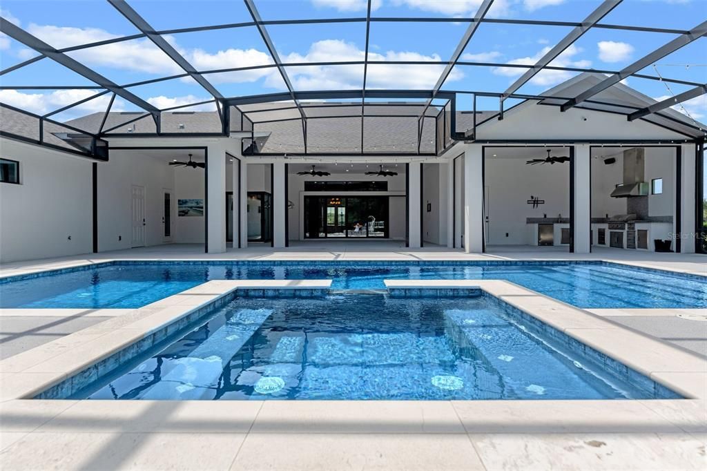 En Venta: $1,999,000 (4 camas, 5 baños, 4268 Pies cuadrados)