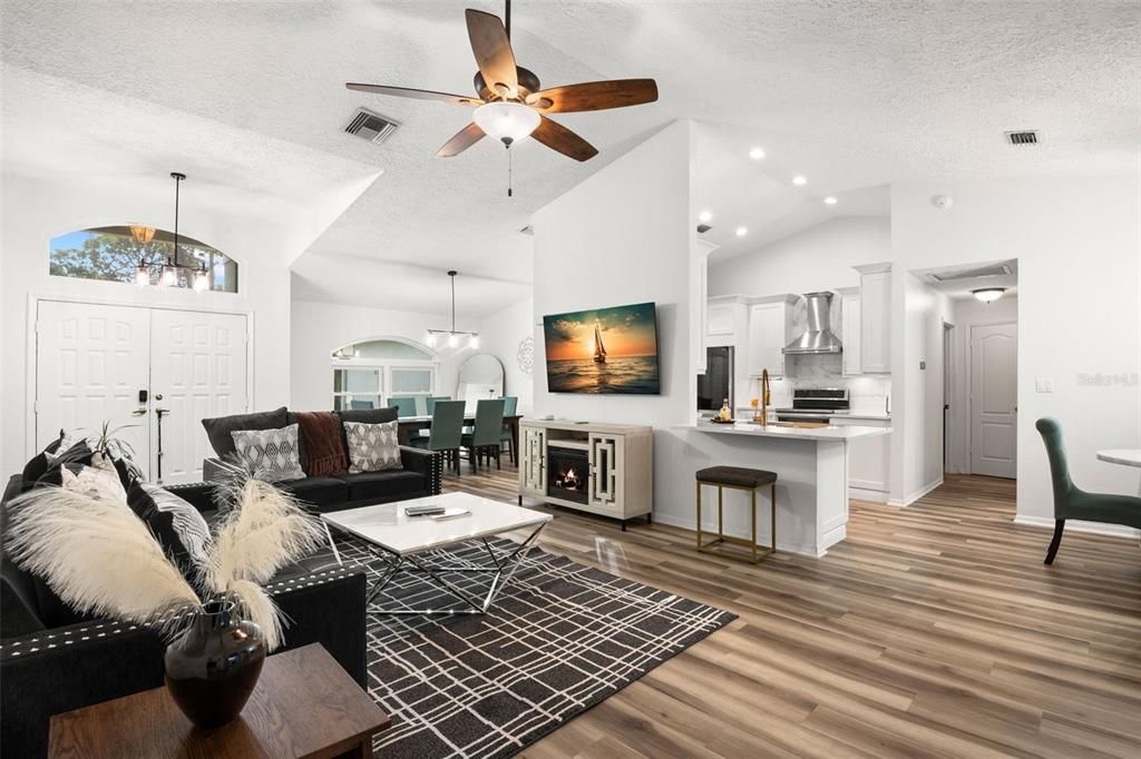 For Rent: $3,700 (3 beds, 2 baths, 1673 Square Feet)