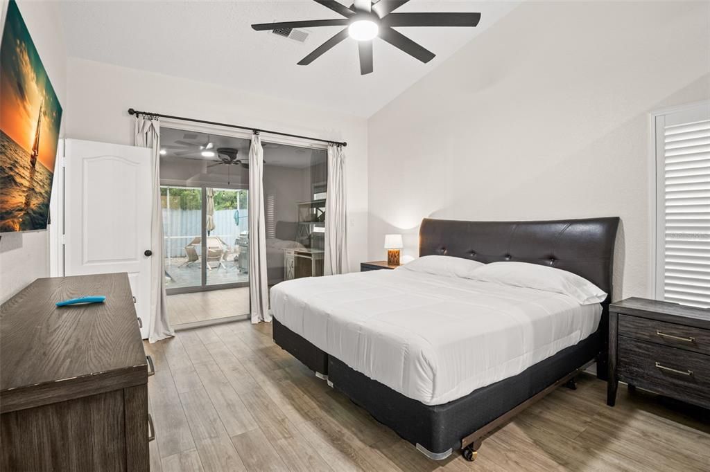 For Rent: $3,700 (3 beds, 2 baths, 1673 Square Feet)