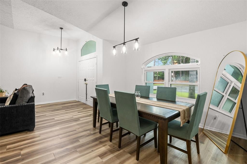 For Rent: $3,700 (3 beds, 2 baths, 1673 Square Feet)