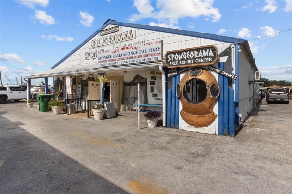 For Rent: $3,700 (3 beds, 2 baths, 1673 Square Feet)