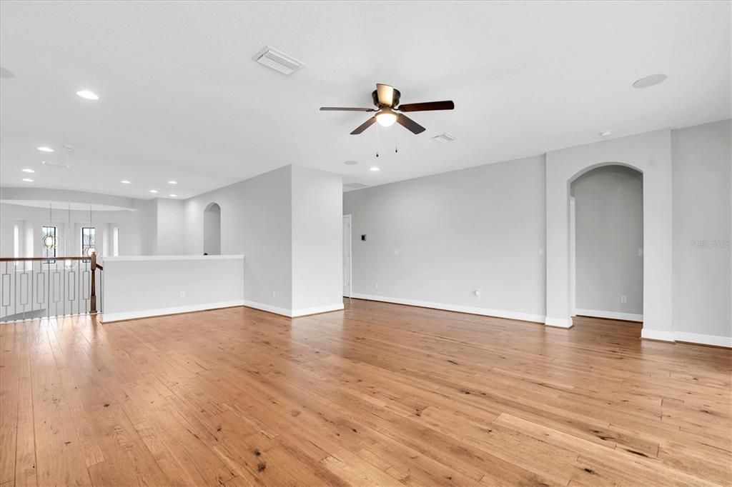 For Sale: $1,399,000 (5 beds, 4 baths, 4218 Square Feet)